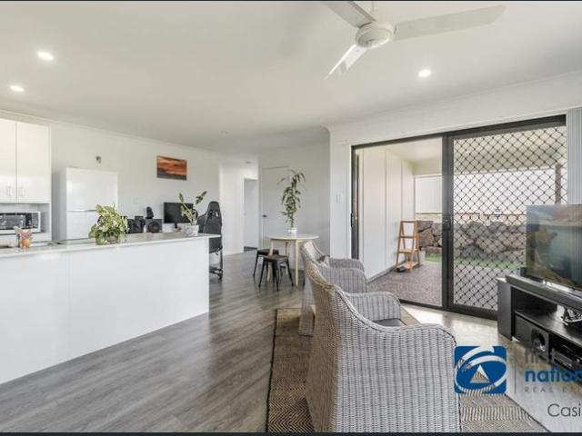 3 bedroom duplex Brick and Tile Lawn maintenance is also included