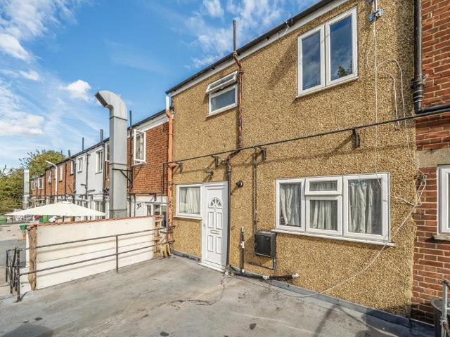 3 bedroom duplex for sale