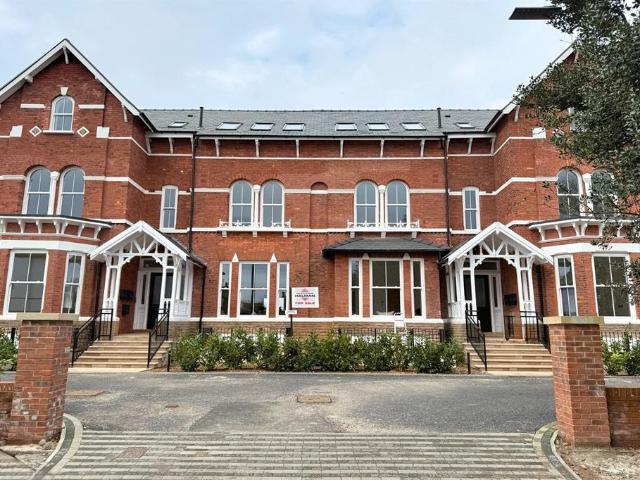 3 bedroom duplex for sale
