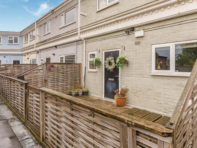 3 bedroom duplex for sale