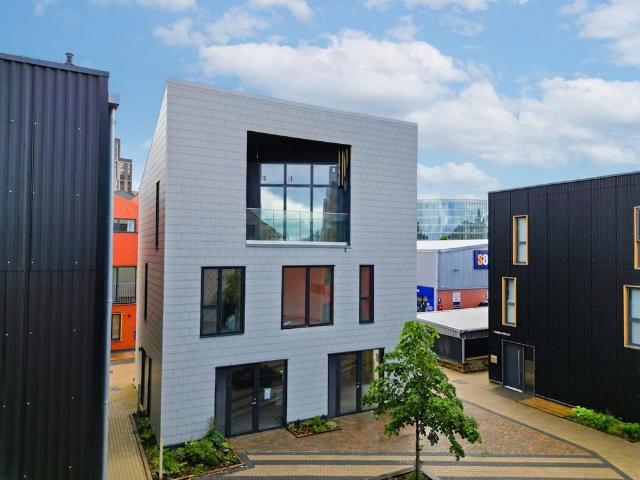 3 bedroom duplex for sale