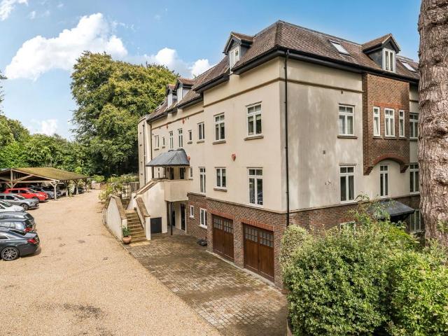 3 bedroom duplex for sale