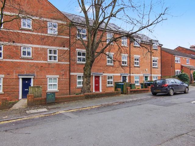 3 bedroom duplex for sale