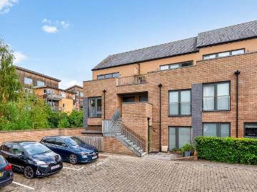 3 bedroom duplex for sale