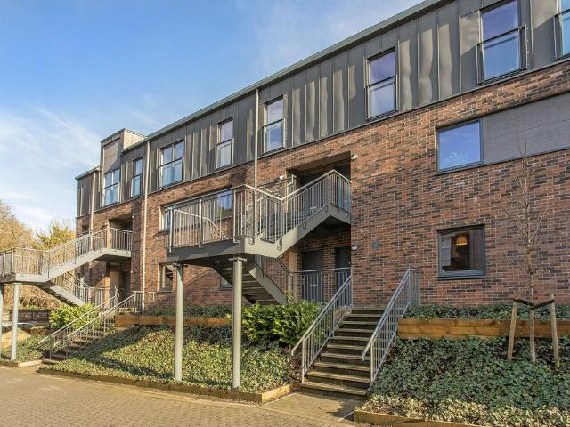 3 bedroom duplex for sale