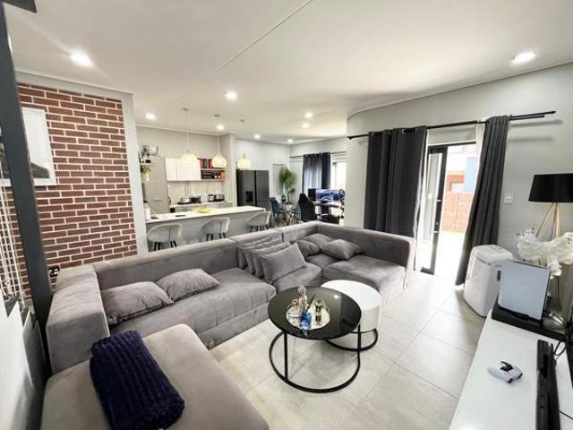 3 Bedroom Duplex in North Riding