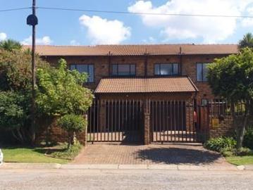 Horison, Roodepoort, Mogale City Local Municipality, West Rand District Municipality, Gauteng, South Africa