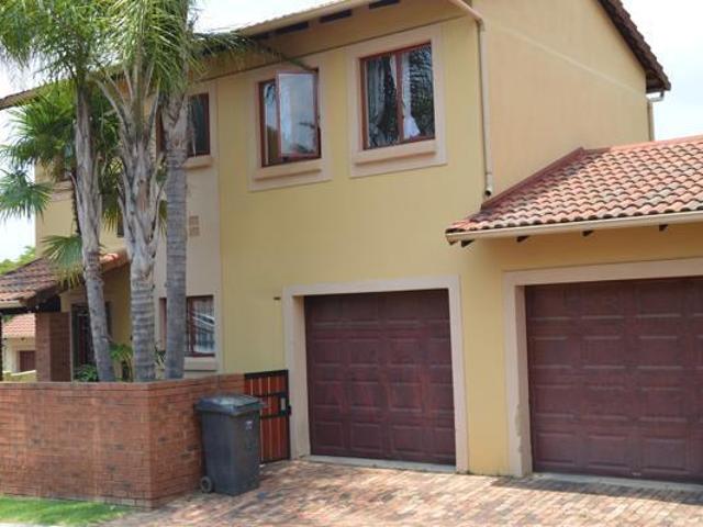 3 Bedroom Duplex in Willowbrook