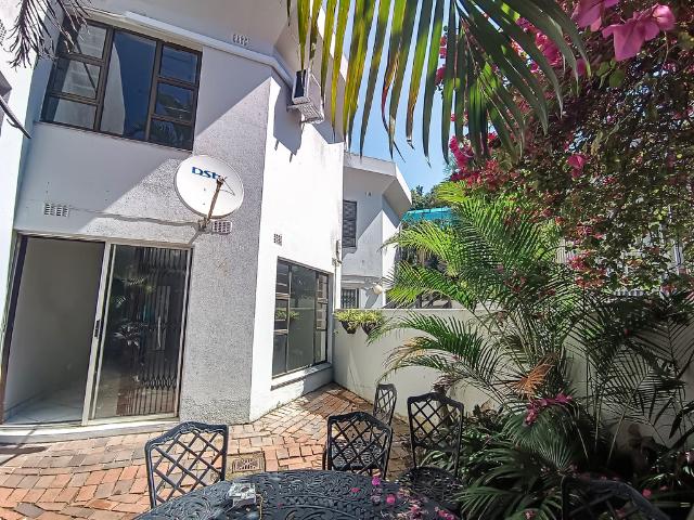 3 Bedroom Duplex To Let in Umhlanga Central