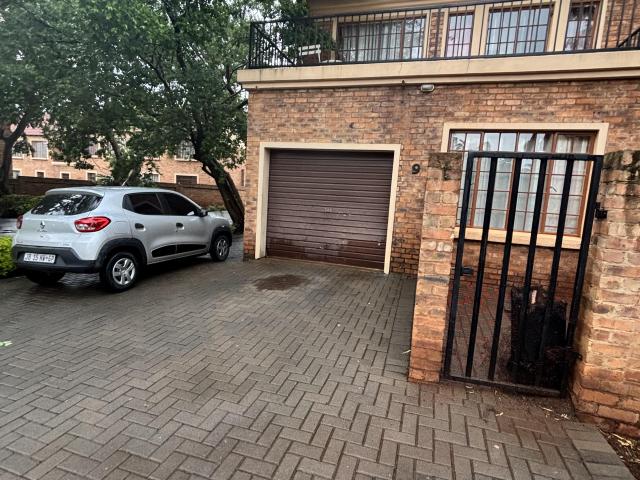 3 Bedroom Duplex To Let in Amandasig