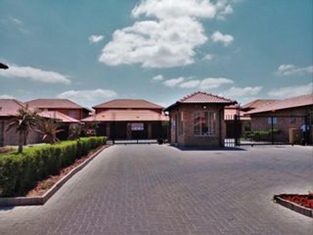 3 Bedroom Duplex To Let in Annlin
