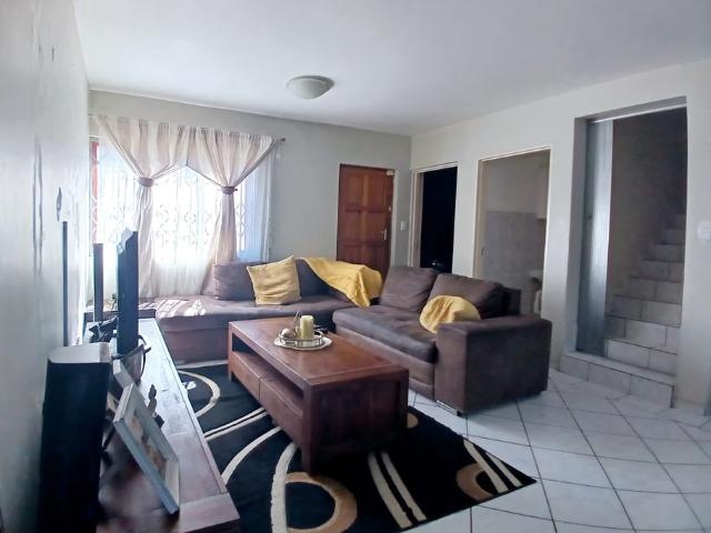 3 Bedroom Duplex To Let in Arboretum
