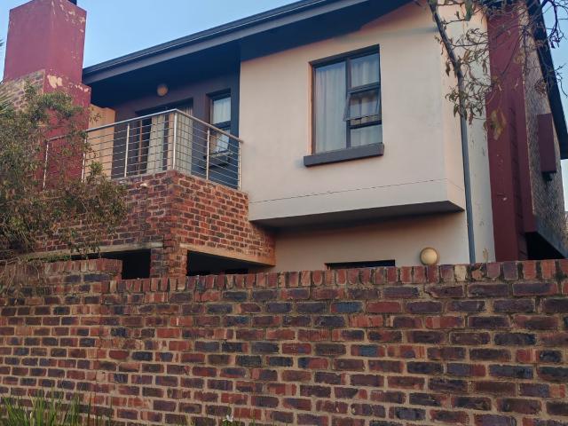 3 Bedroom Duplex To Let in Doornpoort