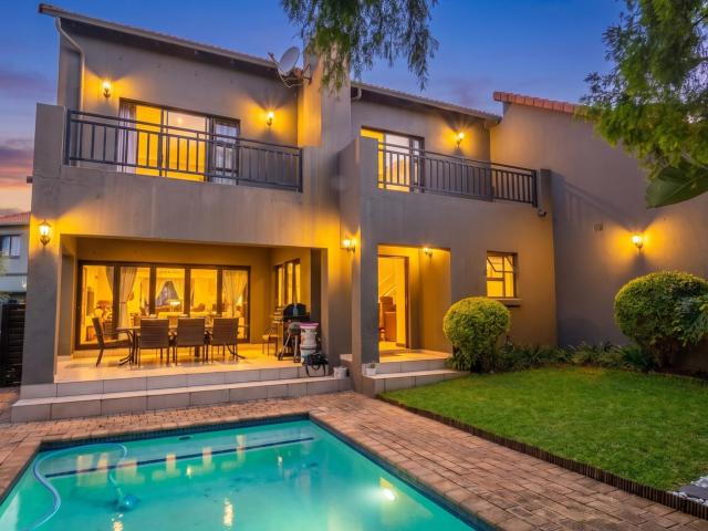 3 Bedroom Duplex To Let in Fourways