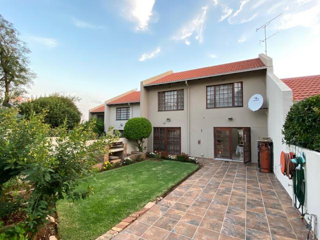 3 Bedroom Duplex To Let in Glenanda
