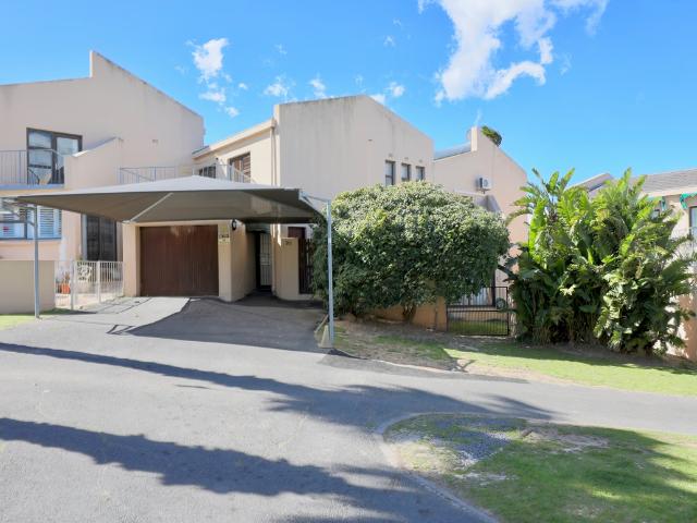 3 Bedroom Duplex To Let in Heldervue