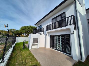 3 Bedroom Duplex To Let in Hout Bay Central