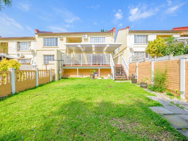 3 Bedroom Duplex To Let in Malvern