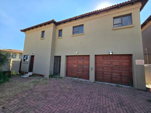 3 Bedroom Duplex To Let in Secunda | Perfektum Homes