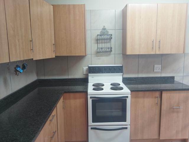 3 Bedroom Duplex To Let in Sinoville