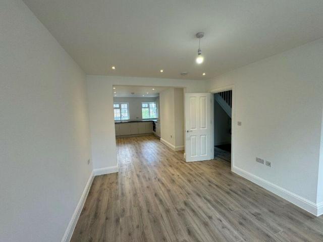 3 bedroom duplex to rent