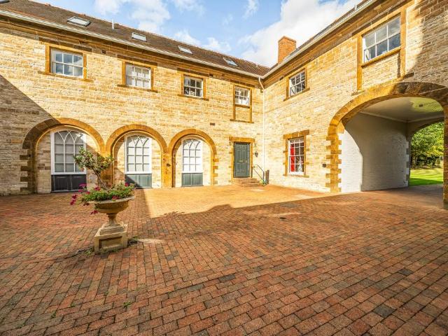 3 bedroom duplex to rent
