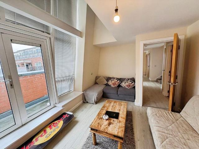 3 bedroom duplex to rent