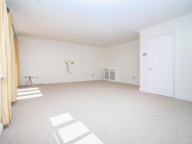 3 bedroom duplex to rent