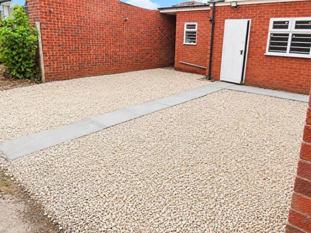 3 Bedroom Duplex To Rent In Cubley Road, Hall Green, Birmingham, B28
