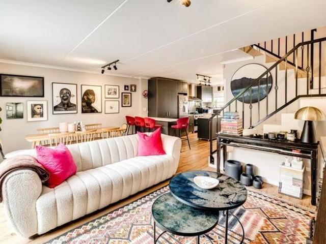 3 Bedroom duplex townhouse freehold to rent in Plumstead, Cape Town