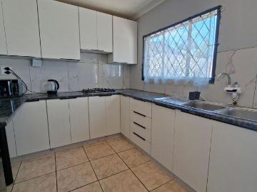 3 Bedroom duplex townhouse freehold to rent in Westham, Phoenix