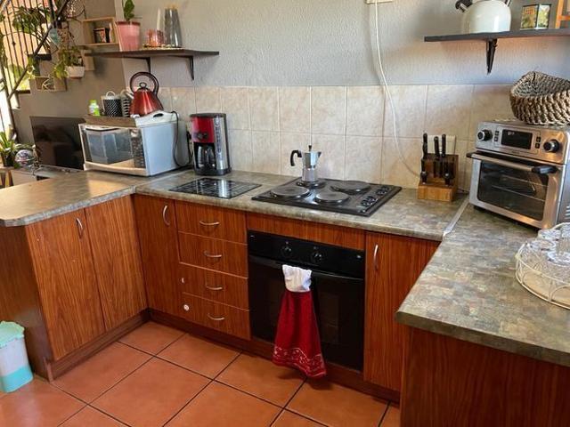 3 Bedroom duplex townhouse sectional to rent in Wilgeheuwel, Roodepoort
