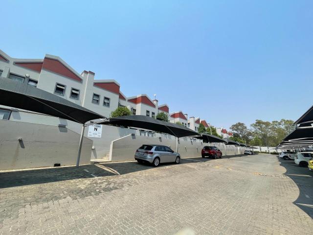 3 Bedroom duplex townhouse sectional to rent in Honeydew, Roodepoort