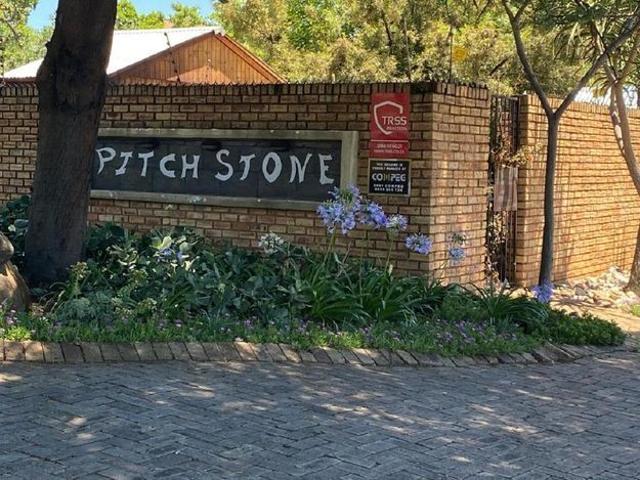 3 Bedroom duplex townhouse sectional to rent in Northgate, Randburg