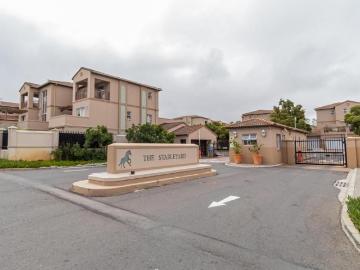 3 Bedroom duplex townhouse sectional to rent in Royal Ascot, Milnerton
