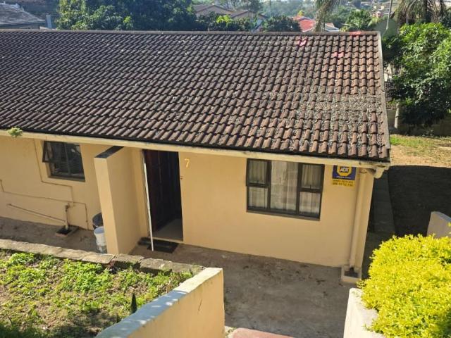 3 Bedroom duplex townhouse sectional to rent in Sea View, Durban