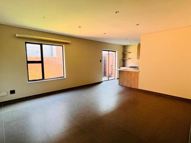 3 Bedroom duplex townhouse sectional to rent in Secunda