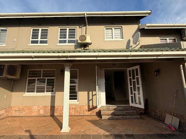 3 Bedroom duplex townhouse sectional to rent in Somerset Park, Umhlanga
