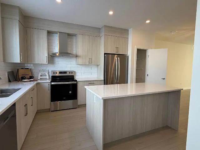 3 Bedroom Duplex with Full Washroom on Main Floor for Rent