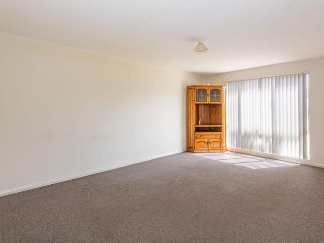 3 Bedroom Duplex 6 Suzanne Way, Broulee
