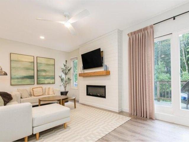 3 bedroom, Durham NH 03824 105662034