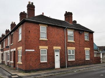3 Bedroom End of Terrace