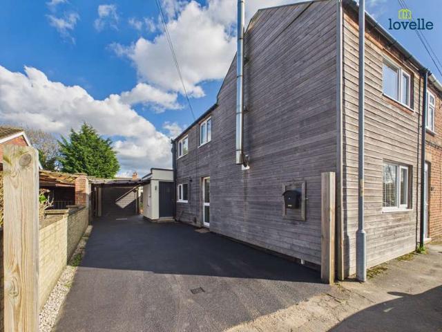 3 Bedroom End Of Terrace House