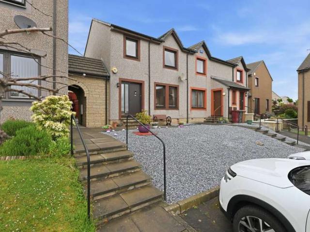 3 Bedroom End Of Terrace House