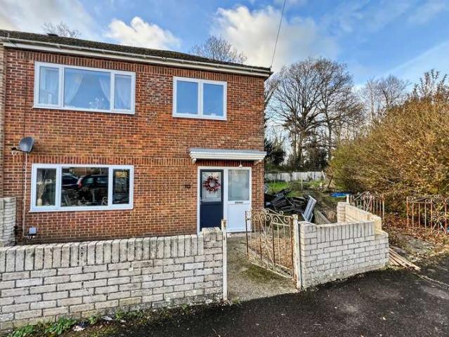 3 Bedroom End Of Terrace House