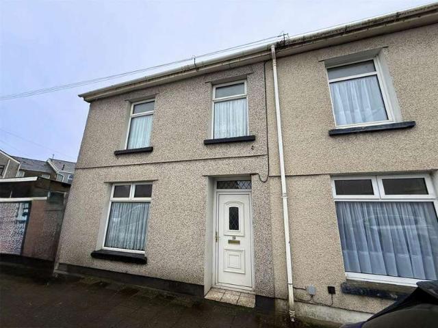 3 Bedroom End Of Terrace House