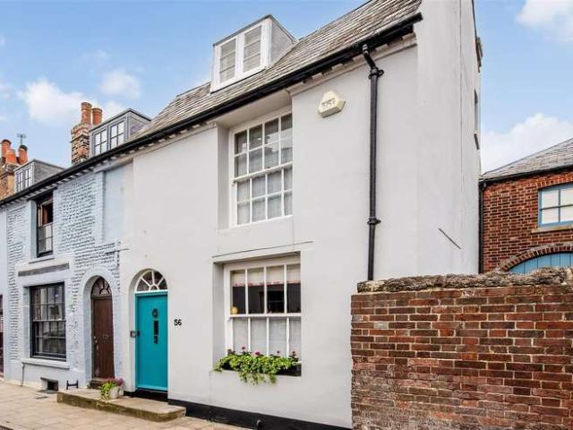 3 Bedroom End Of Terrace House