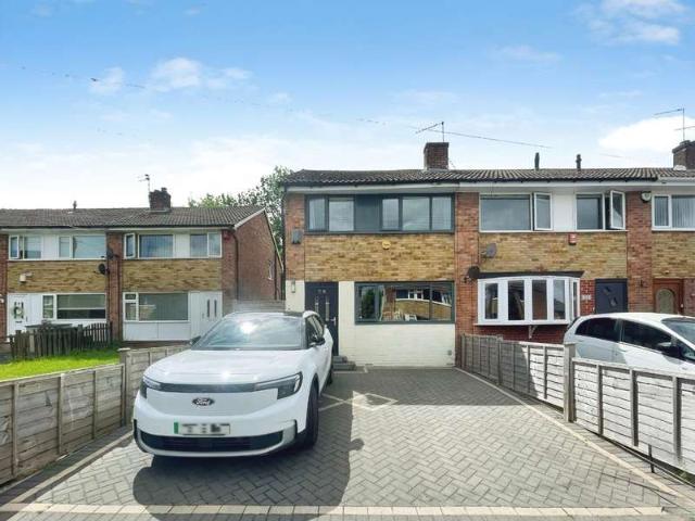 3 Bedroom End Of Terrace House