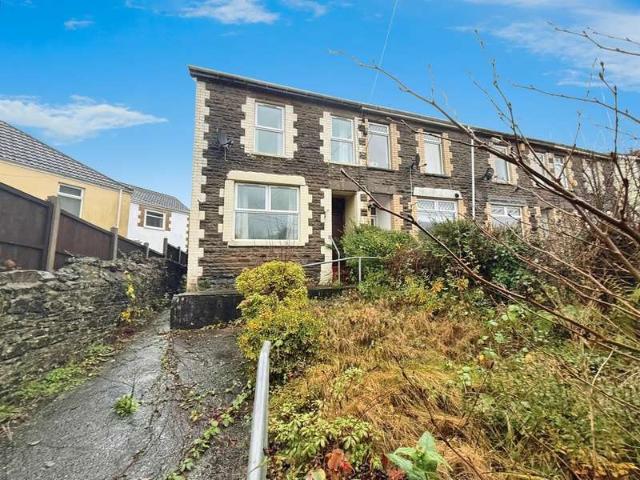 3 Bedroom End Of Terrace House