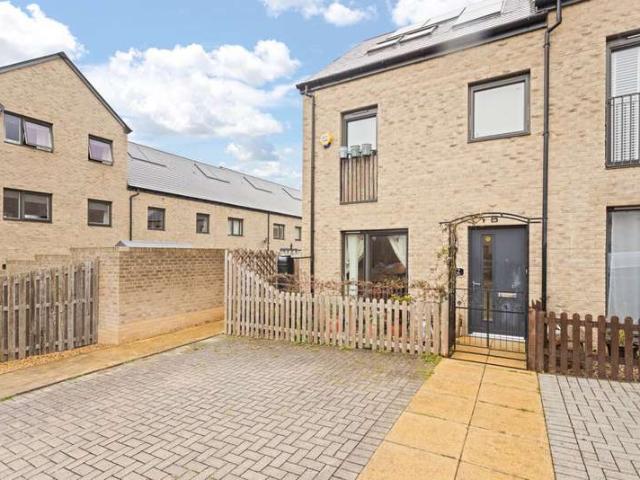 3 Bedroom End Of Terrace House